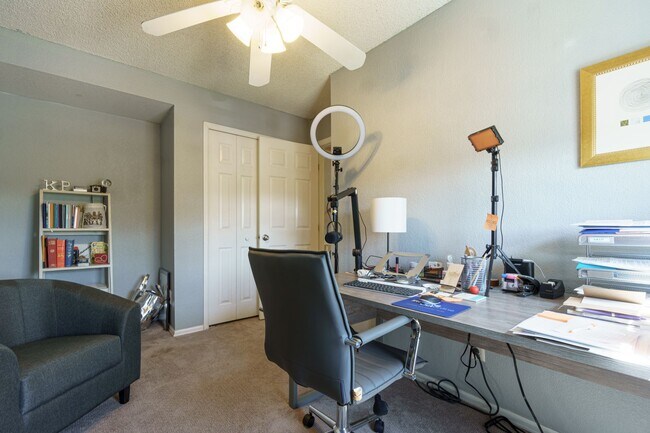 Building Photo - Briargate home on Chancellor for rent!