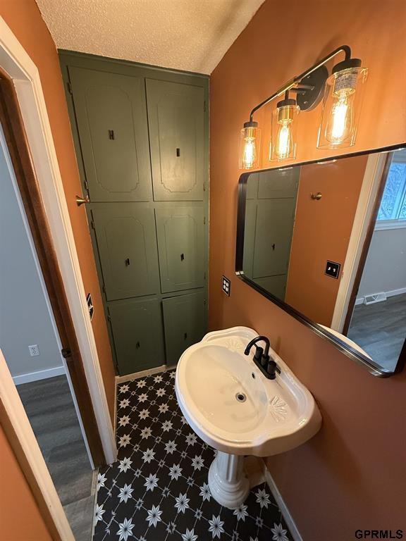 Building Photo - 9723 Ogden Cir