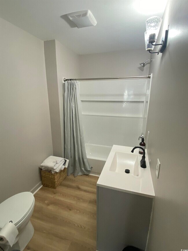 Building Photo - 398 Blockade Dr