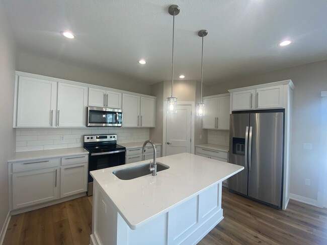 Building Photo - Luxury New Construction Home - RENT SPECIAL!