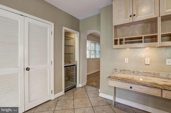 Building Photo - 5119 Manning Dr