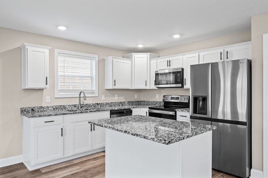 Building Photo - 835 Karmaflux Way