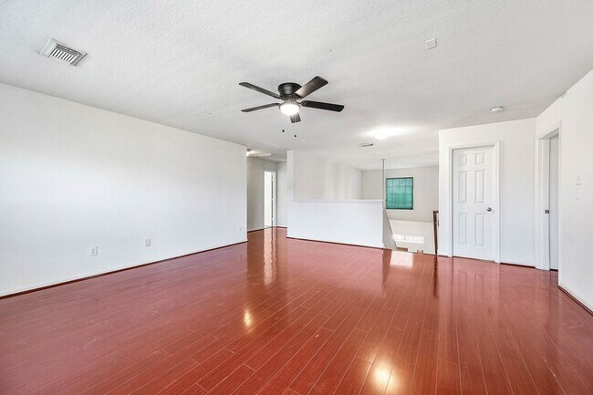 Building Photo - 2032 Creek Shore Ln
