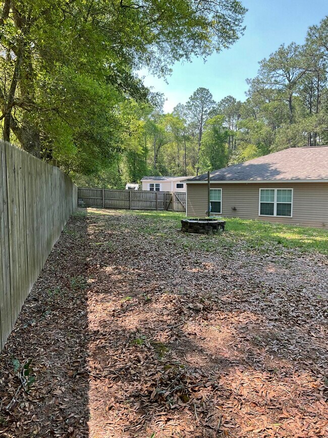 Building Photo - 2856 Shoffner Ave