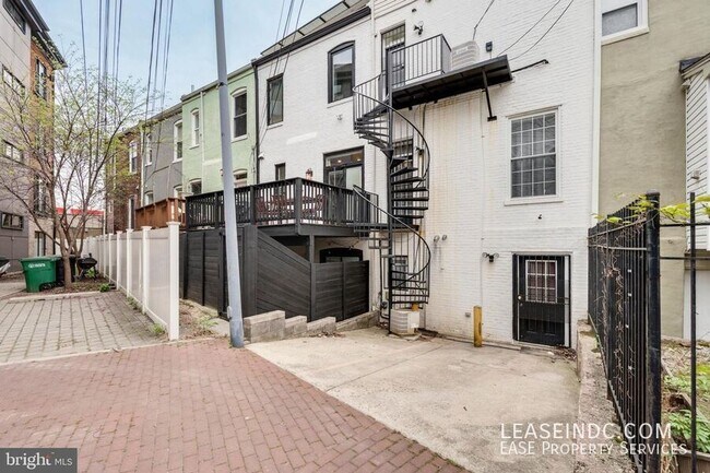 Building Photo - 21 Q St NW