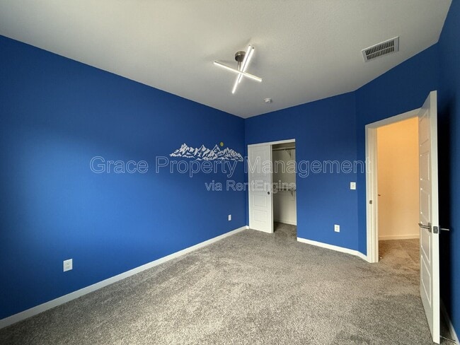 Building Photo - 6387 Moore Ct
