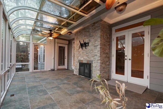 Building Photo - 3406 Sussex Ct