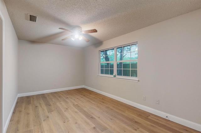Building Photo - 1102 High Mesa Dr