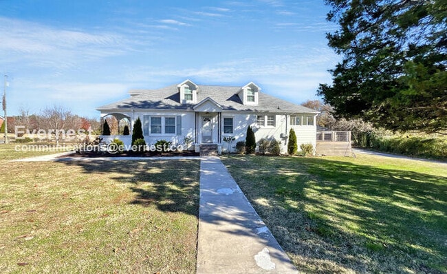 Building Photo - 1618 Hickory Valley Rd