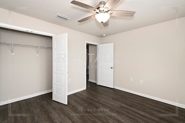 Building Photo - 8072 Irwin Loop