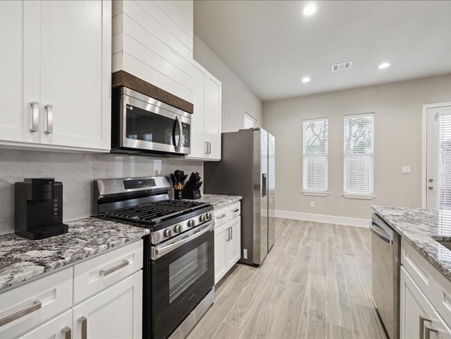 Building Photo - 2329 Paul Quinn St