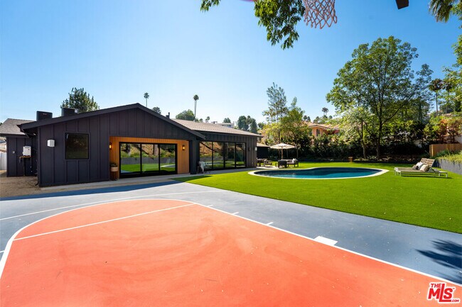 Building Photo - 20215 Lorenzana Dr