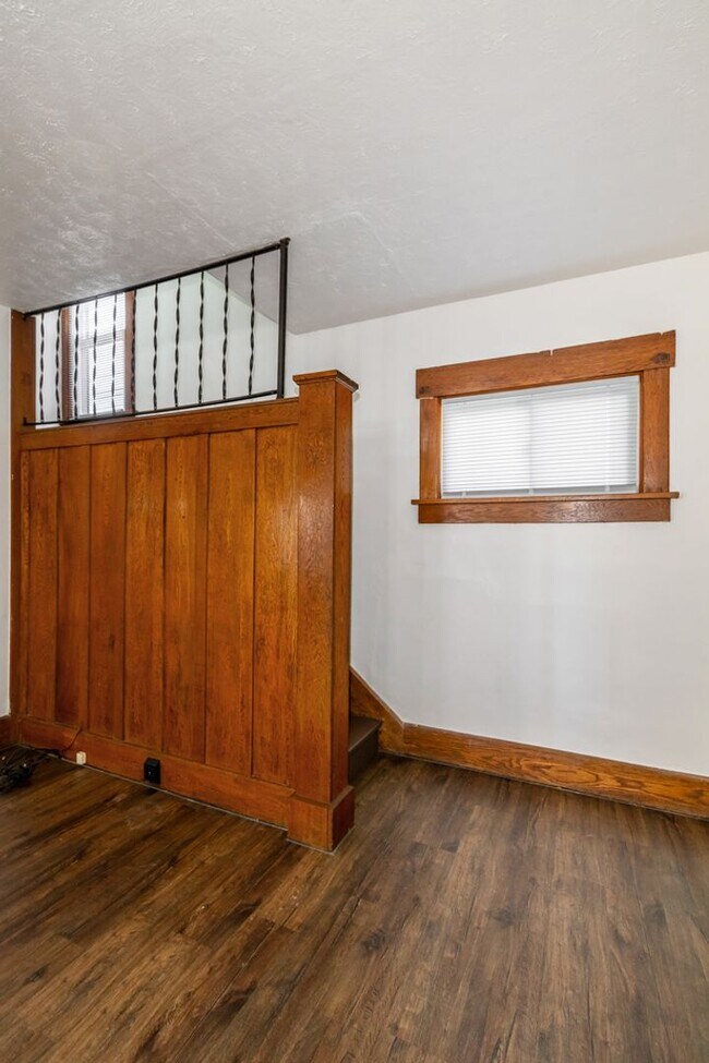 Building Photo - 1017 Mosley Ct SW