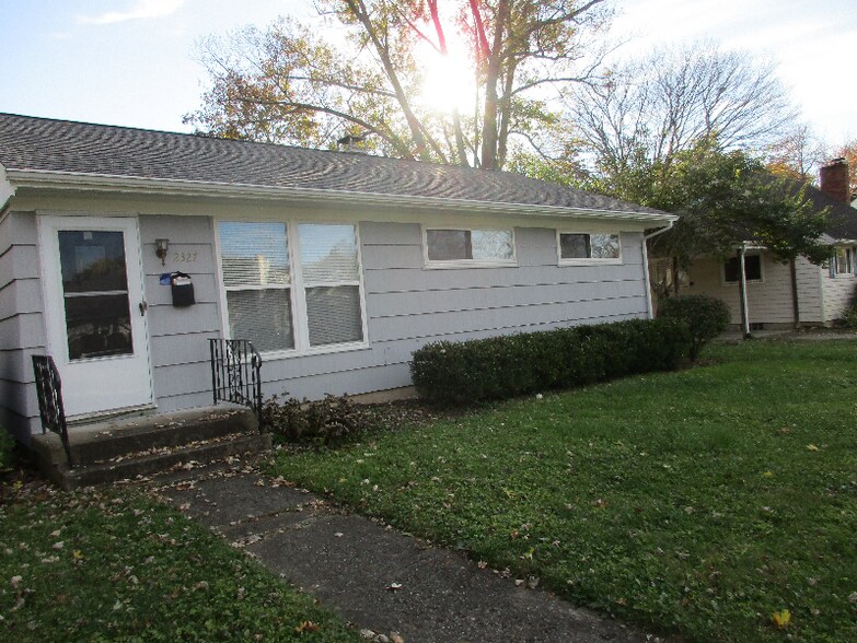 Building Photo - 2327 Shrewsbury Rd