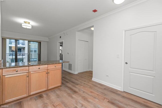 Primary Photo - 1 br, 1 bath Condo - 1133 S State St