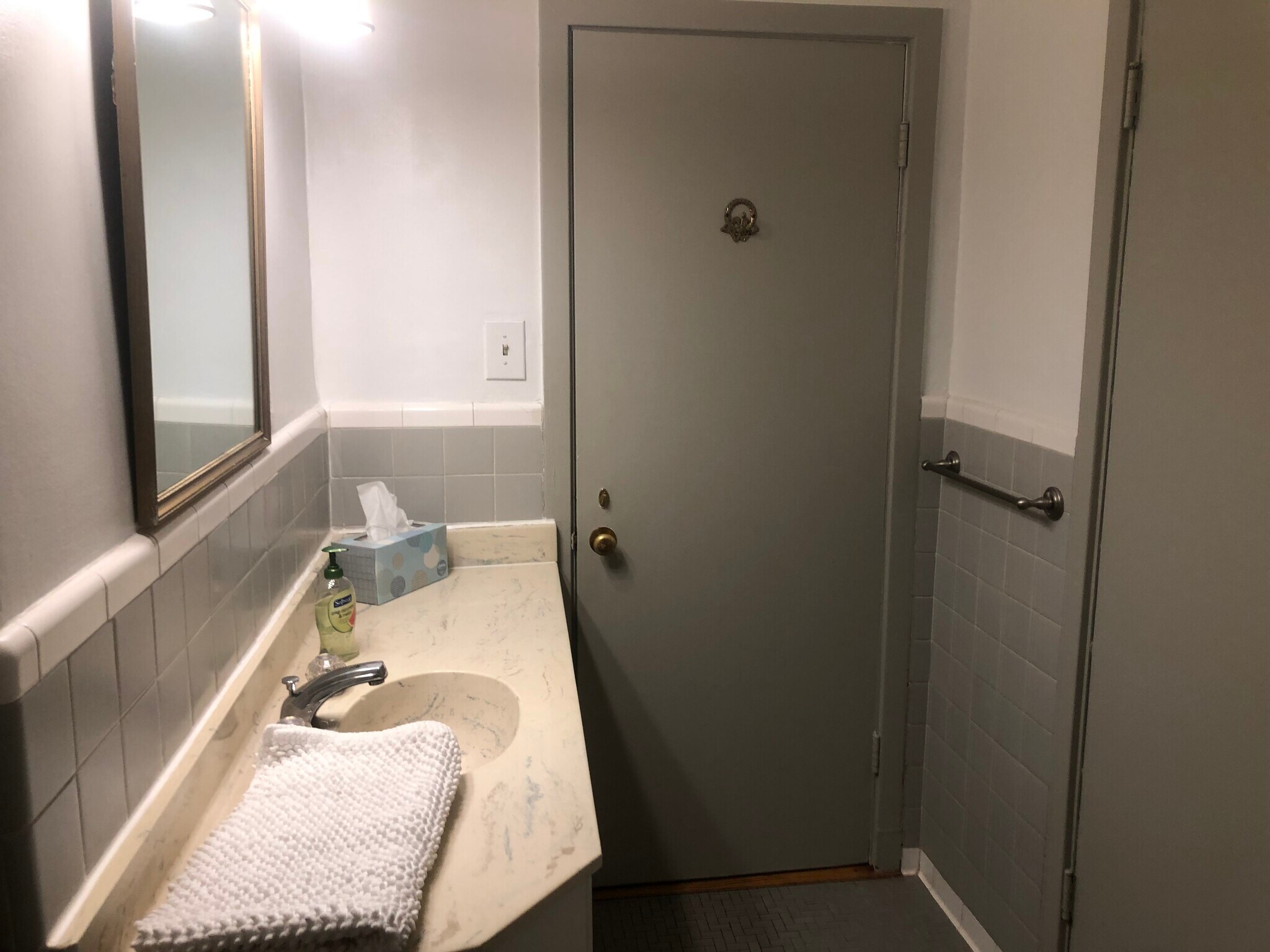 Building Photo - 796 Wesley Dr NW