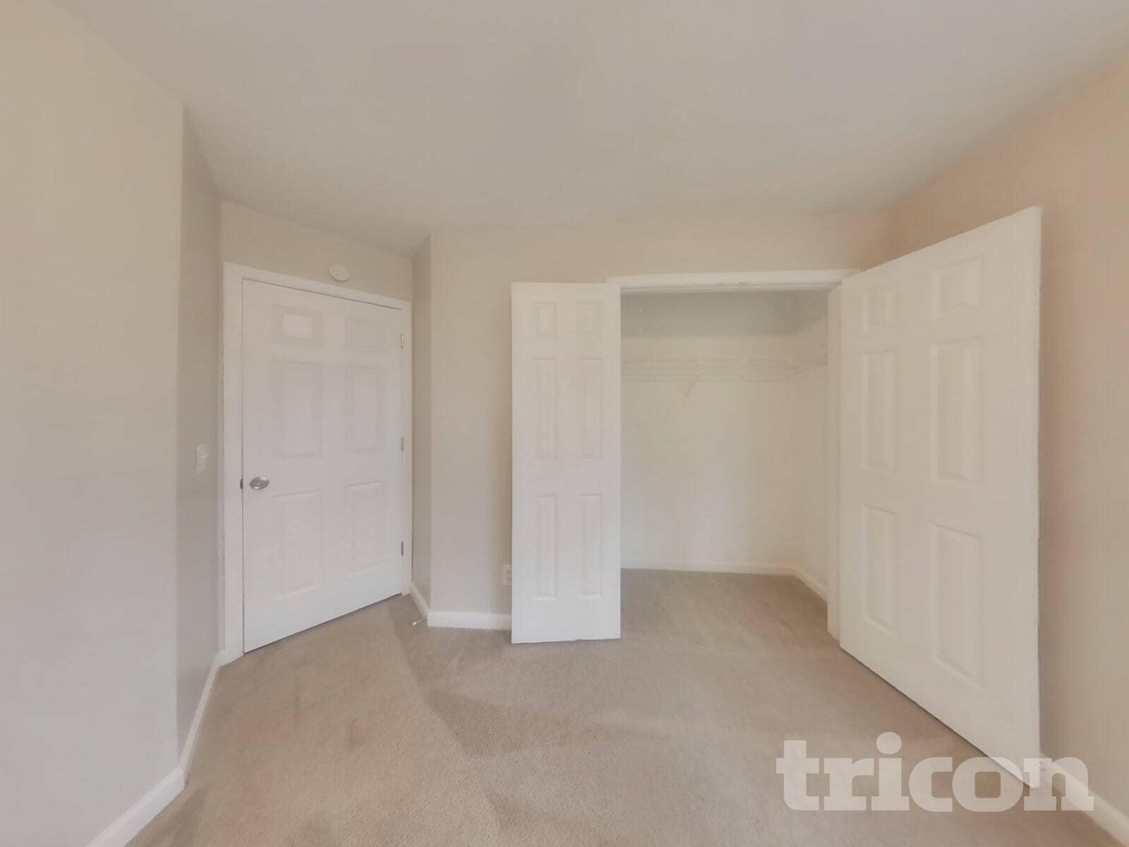 Building Photo - 320 Providence Rd