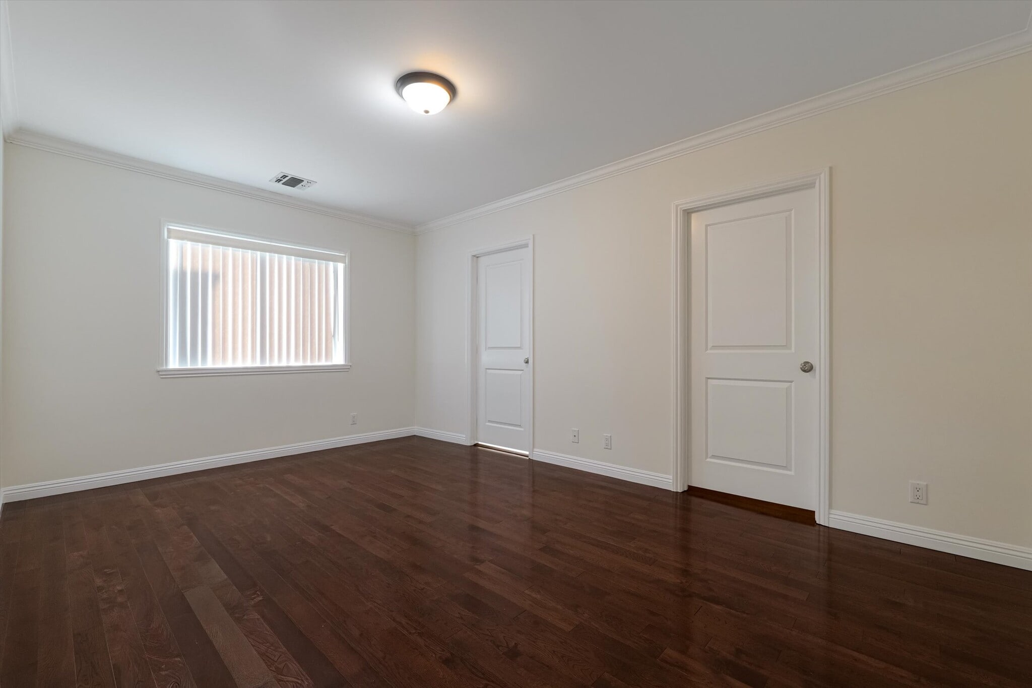 Building Photo - 809 N La Jolla Ave