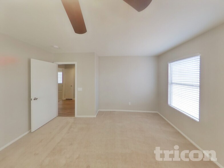 Building Photo - 9637 Christine View Ct