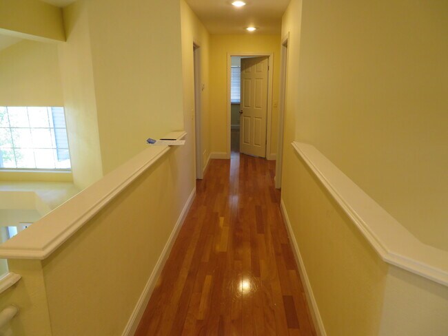 Building Photo - 3212 Bear Creek Dr
