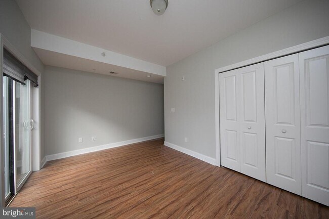 Building Photo - 1222 N 7th St