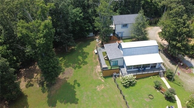 Building Photo - 268 Creek Bank Dr