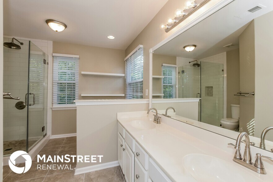 Building Photo - 16001 Kirsten Nicole Rd