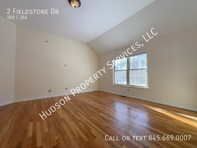 Building Photo - 2 Fieldstone Dr