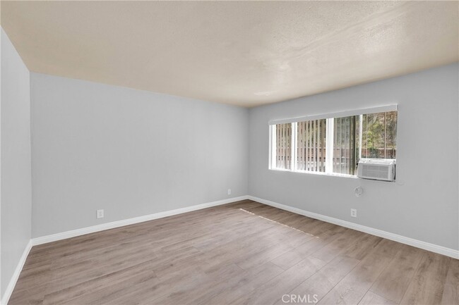 Building Photo - 3104 W Ramona Rd