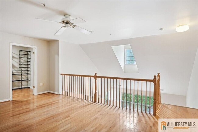 Building Photo - 624 Brickhouse Rd