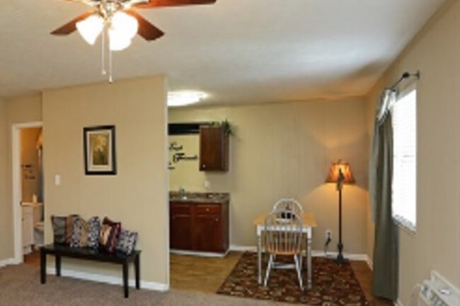 Primary Photo - Black Creek Apartments