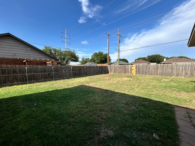 Building Photo - 8219 Elkridge Ave