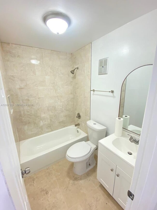 Building Photo - 881 W 37th St