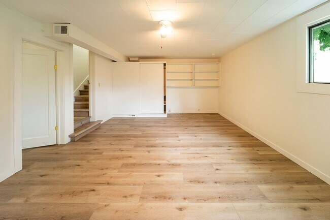 Building Photo - Gorgeous Hillsdale Home w/3 Decks, Picturesque Yard, Sauna, Garage & AC! Pets Welcome!