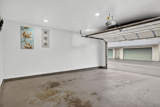 Building Photo - 4226 Comet Cir