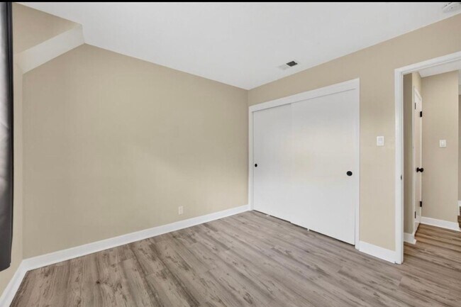 Building Photo - 4549 Melody Dr