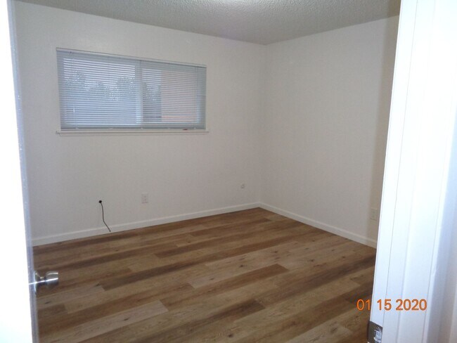 Building Photo - 7101 Avenida Cala