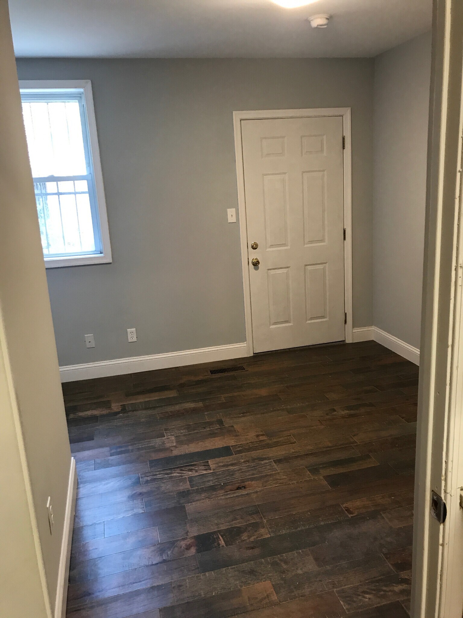 Bedroom - 2057 South St