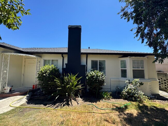 Primary Photo - 1232 W 6th St