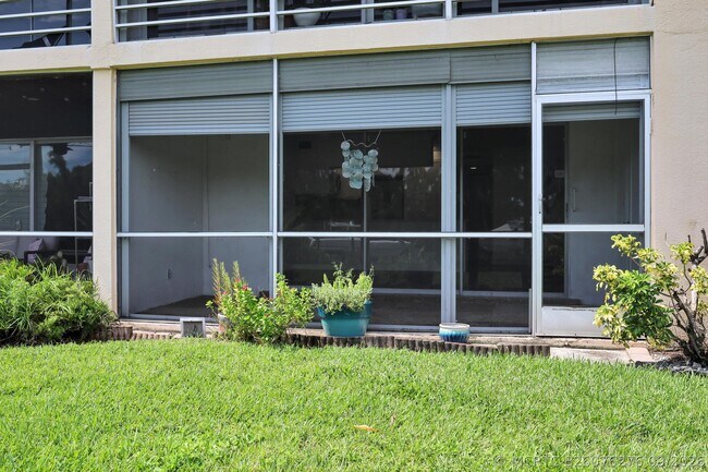 Building Photo - 342 Southwind Dr