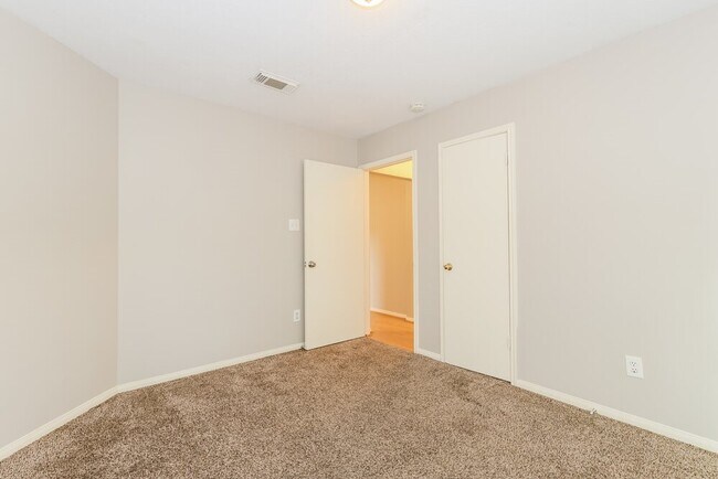 Building Photo - 12231 Innisfall Cir