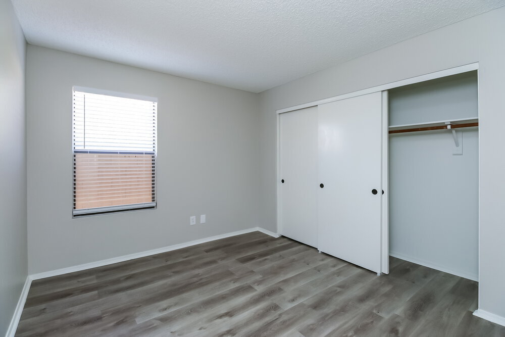 Building Photo - 4527 E Hampton Ave