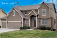 Building Photo - Overland Park 2-Story with Finished Daylig...