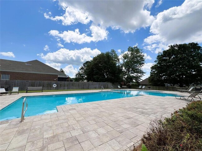 Building Photo - For Rent Prattville AL