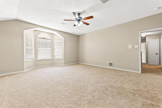 Building Photo - 1114 Hall Dr
