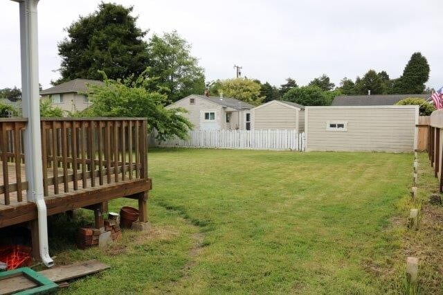 Building Photo - Henderson Center Gorgeous!  Executive Home, Beautiful finishes