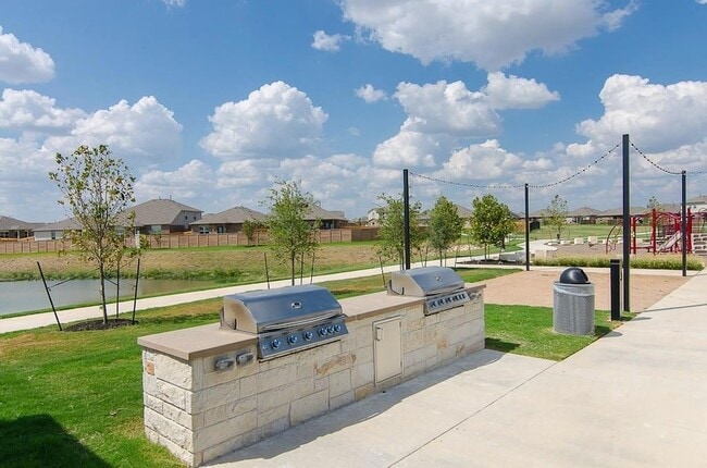 Building Photo - 409 Otto Ave