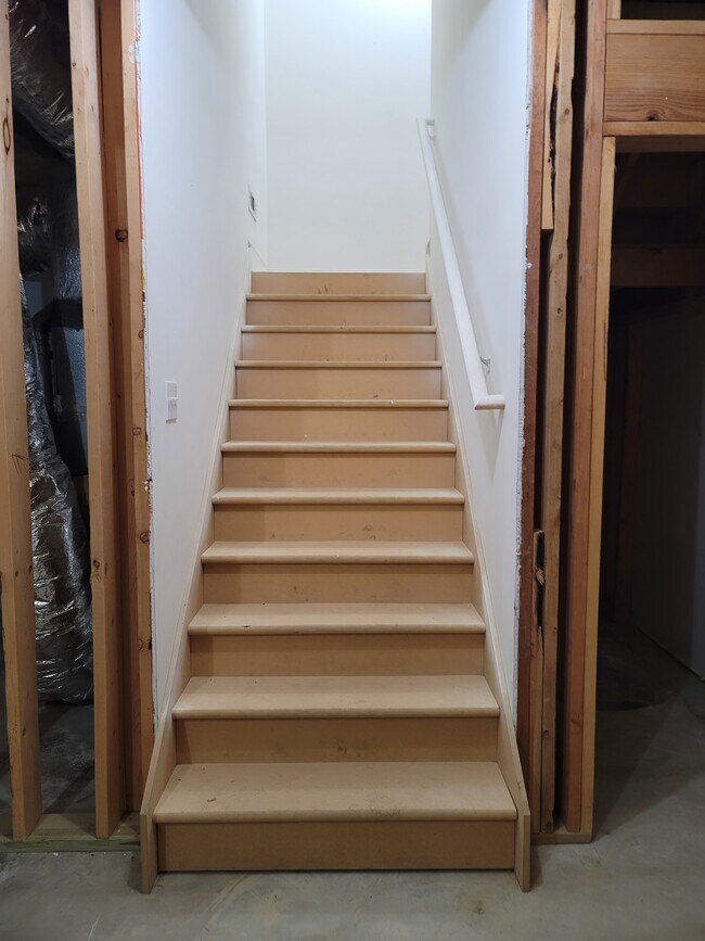 Building Photo - 340 Ridgemill View