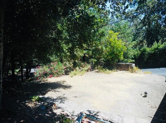 Building Photo - Charming Single Family Home in Lafayette A...