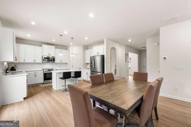 Building Photo - 228 Whitneys Wy